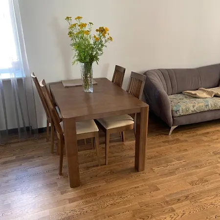Krisjana Valdemara 40 * Riga